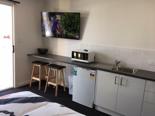 Port Lincoln Shark Apartment 3 Экстерьер фото